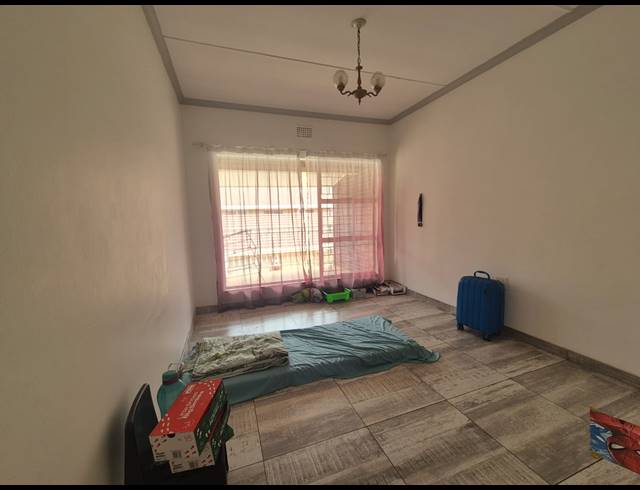 3 BEDROOM FLAT FOR SALE IN THREE RIVERS